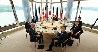 photo of the G7 meeting in Hiroshima