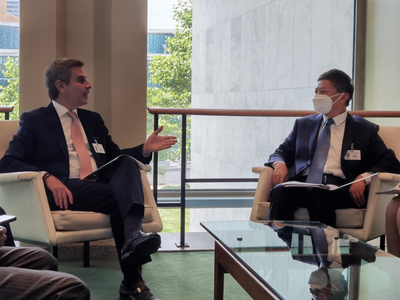 Minister Huang with Carlos Eduardo Correa, Minister of Environment and Sustainable Development of Colombia, July 2022